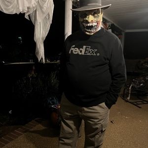 Meet your Posher, Freddy